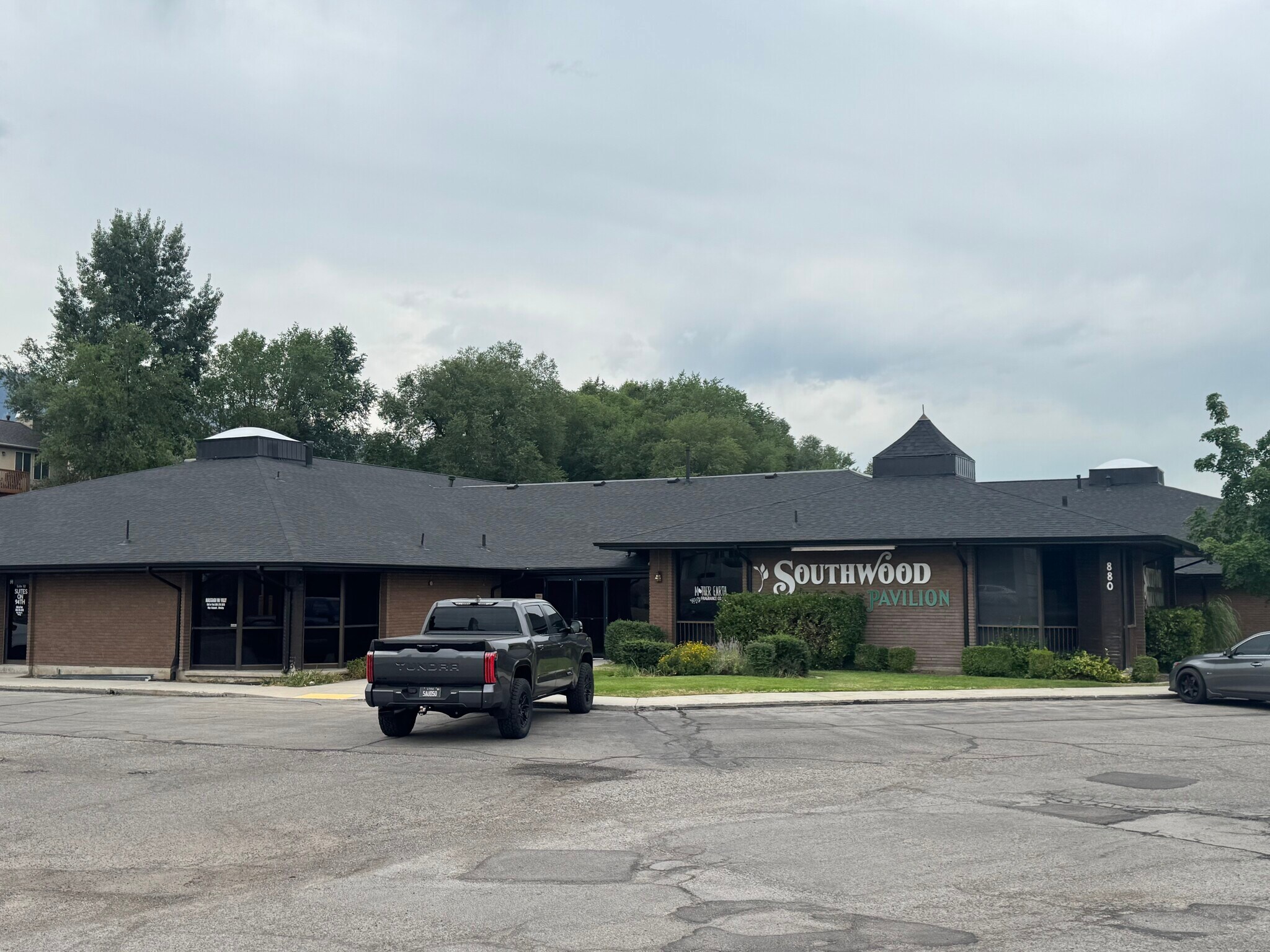 880 E 9400 S, Sandy, UT à louer Photo principale– Image 1 sur 18