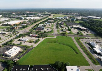 Plus de détails pour Bluegrass Parkway & Campus Pl, Louisville, KY - Terrain à vendre