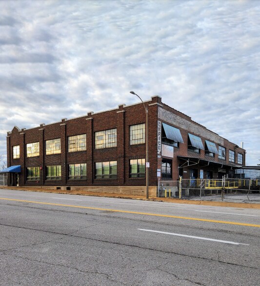 5137 Southwest Ave, Saint Louis, MO à vendre - Photo principale – Image 1 sur 2