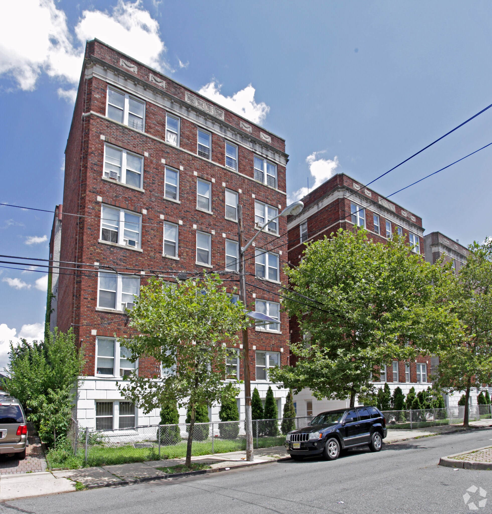 11-17 Goldsmith Ave, Newark, NJ à vendre Photo principale– Image 1 sur 6