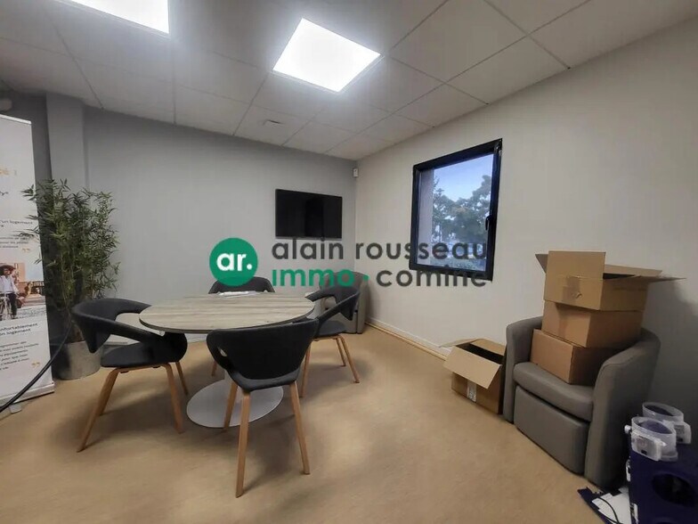 Bureau dans Angers à louer - Photo de l’immeuble – Image 2 sur 4