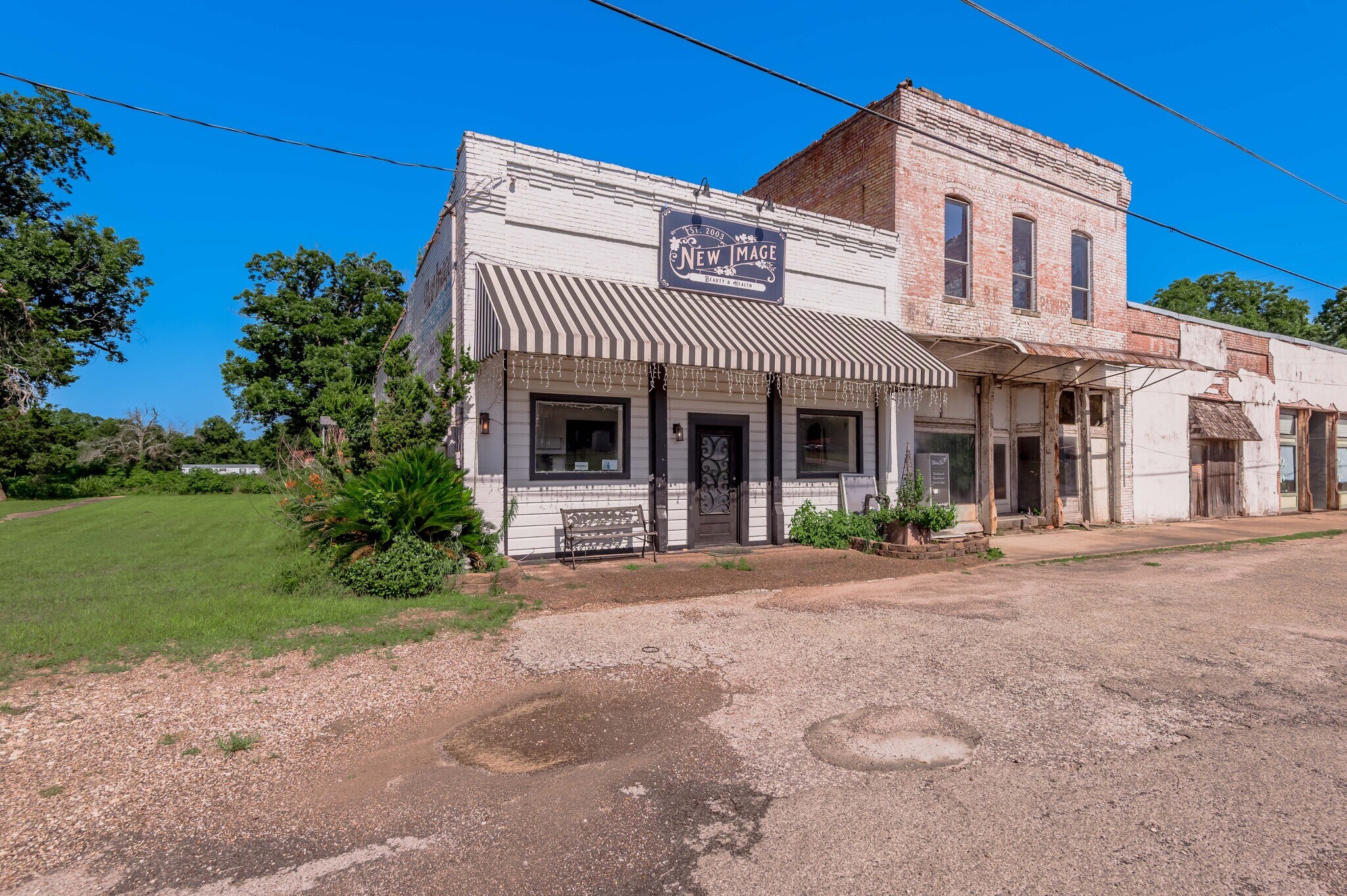 131 Commerce st, Lovelady, TX à vendre Photo principale– Image 1 sur 52