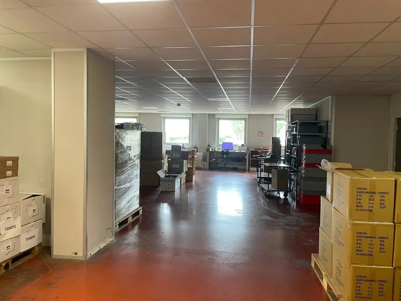 Local d’activités dans Ris-Orangis à louer Photo de l’immeuble– Image 1 sur 7