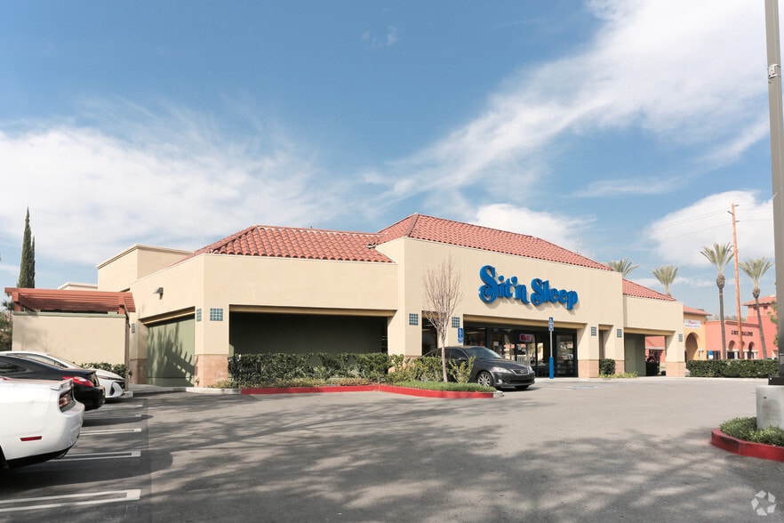2500 E imperial Hwy, Brea, CA à louer - Photo principale – Image 1 sur 1
