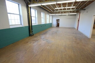 Plus de détails pour 35 Water St, Amesbury, MA - Bureau/Local commercial, Local d'activités à louer