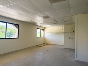 73111 El Paseo Dr, Palm Desert, CA à louer Photo intérieure– Image 2 sur 7