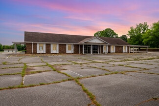 Plus de détails pour 2001 W Main St, Yadkinville, NC - Local commercial à vendre