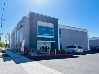 Plus de détails pour 2070 W 11th St, Upland, CA - Industriel/Logistique à louer