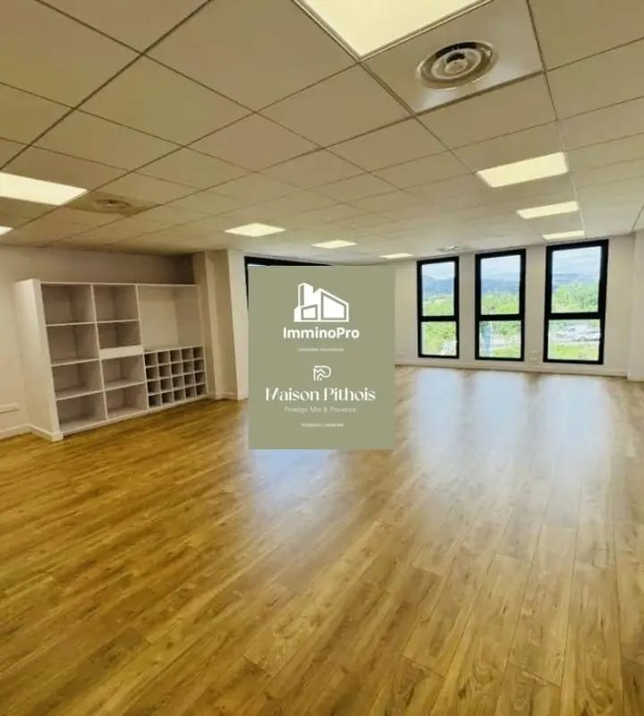 Bureau dans Aubagne à louer Photo intérieure– Image 1 sur 4