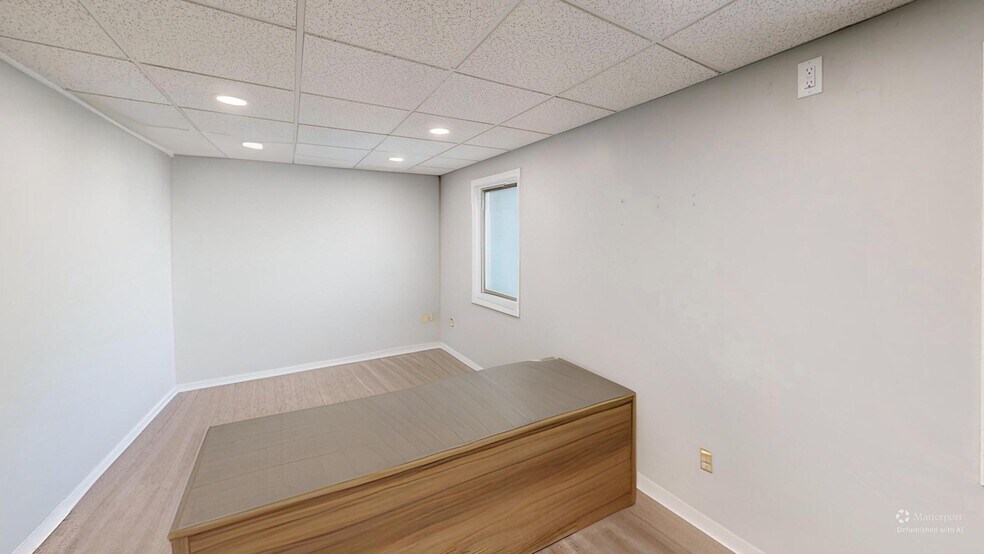 520 Spring St, Fort Wayne, IN à vendre - Photo de l’immeuble – Image 2 sur 12