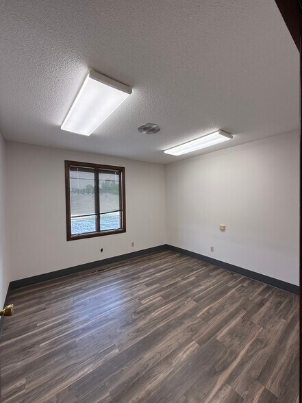 4656 W Jefferson Blvd, Fort Wayne, IN à louer - Photo de l’immeuble – Image 3 sur 28