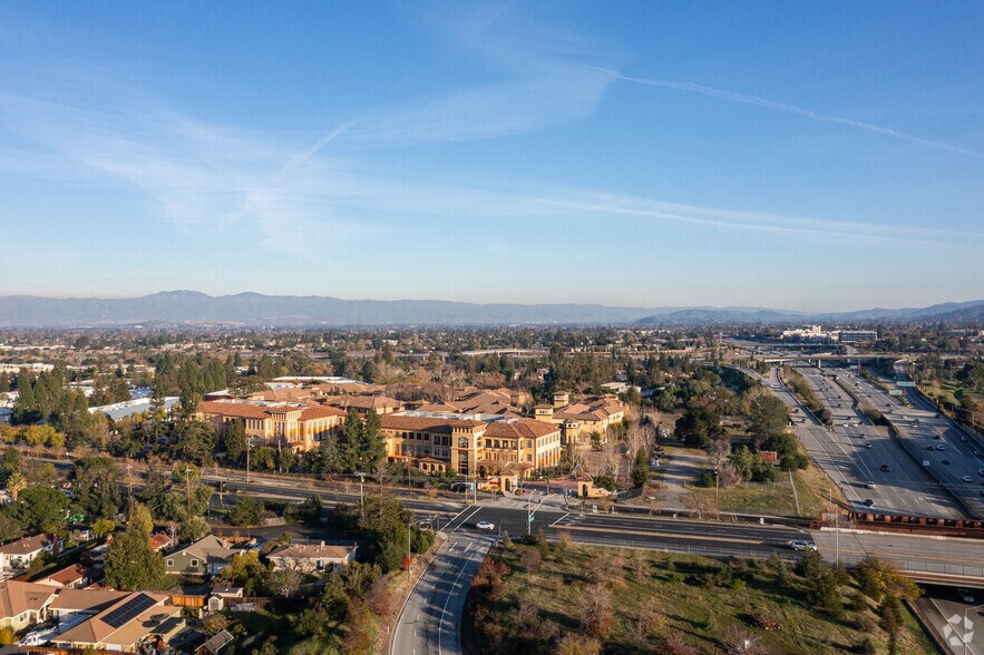 100 Winchester Cir, Los Gatos, CA à louer - Aérien – Image 3 sur 12
