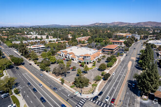 60 N Moorpark Rd, Thousand Oaks, CA - VUE AÉRIENNE  vue de carte - Image1