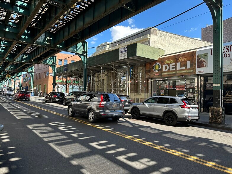 11420 Jamaica Ave, Jamaica, NY à vendre - Photo de l’immeuble – Image 2 sur 3