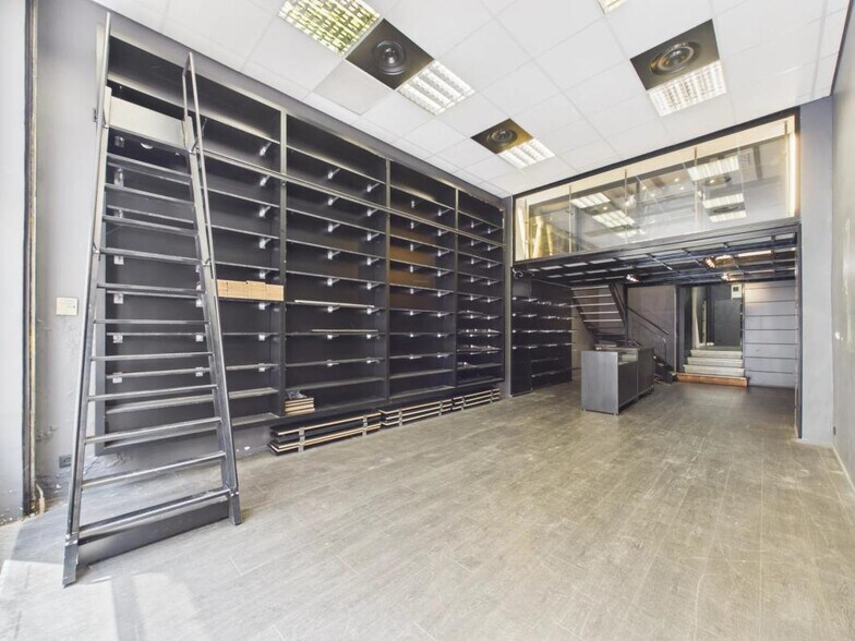 26 Rue Pertinax, Nice à vendre - Photo de l’immeuble – Image 3 sur 11