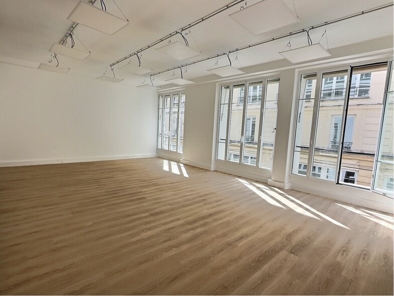 4 Cité Paradis, Paris à louer - Photo intérieure – Image 2 sur 4