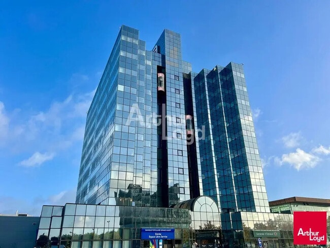 Plus de détails pour Bureau à vendre