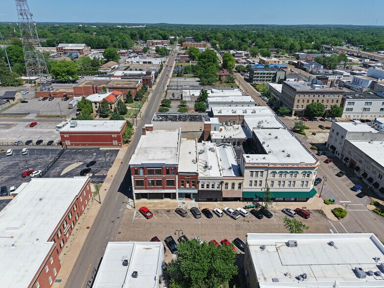214-216 N Liberty St, Jackson, TN à louer - Photo de l’immeuble – Image 3 sur 20