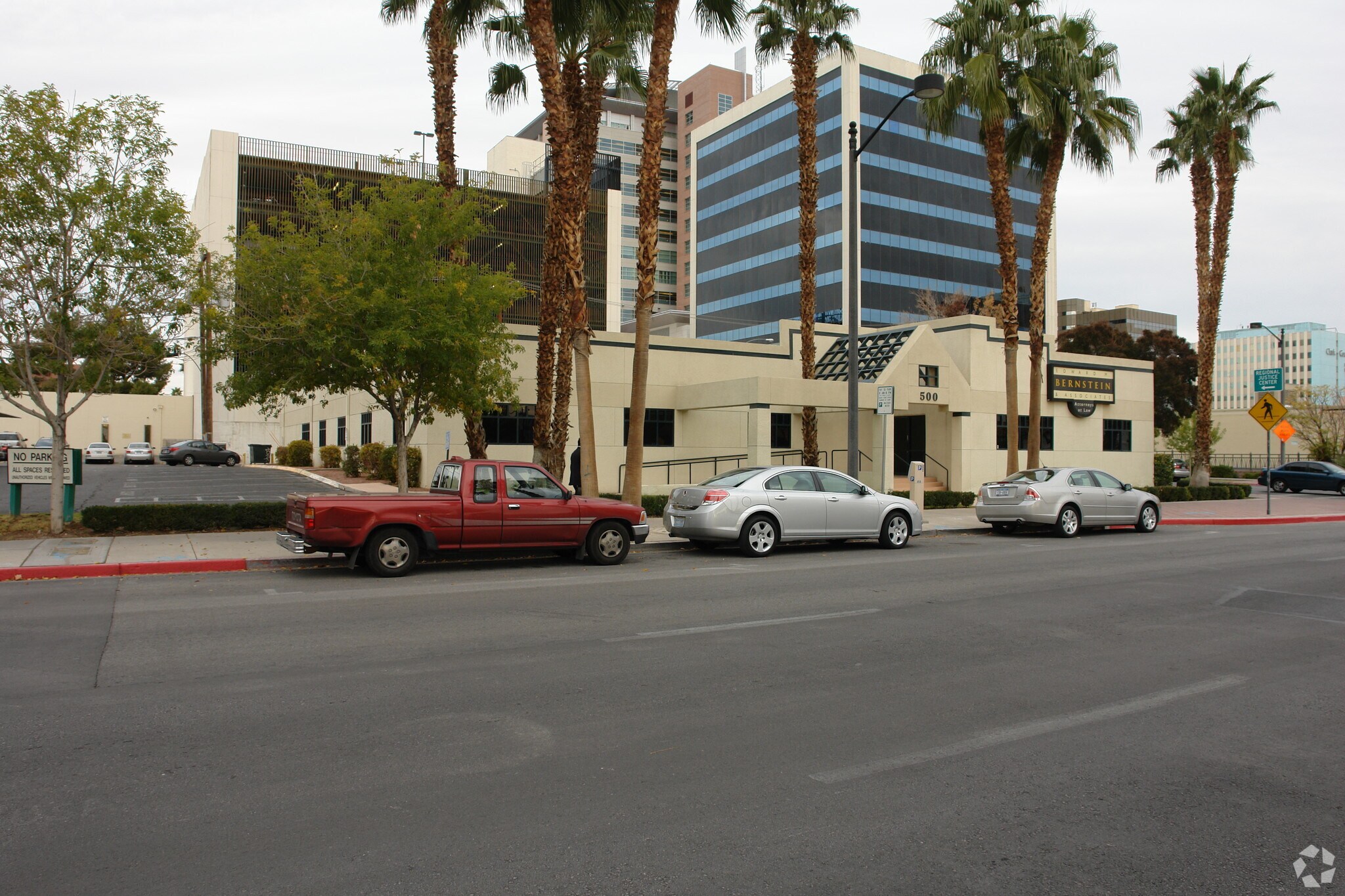 500 S 4th St, Las Vegas, NV à vendre Photo principale– Image 1 sur 14
