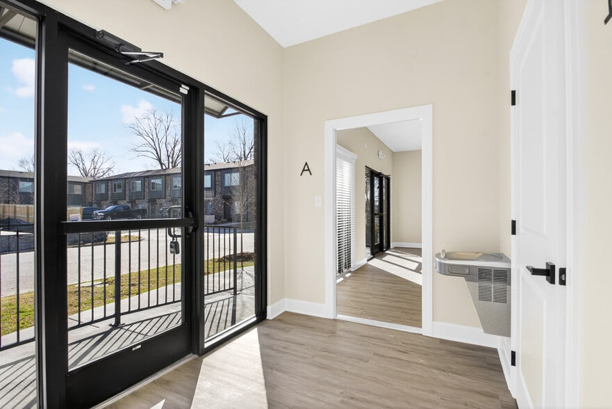 808 Olive St, North Little Rock, AR à louer - Hall d’entrée – Image 2 sur 20