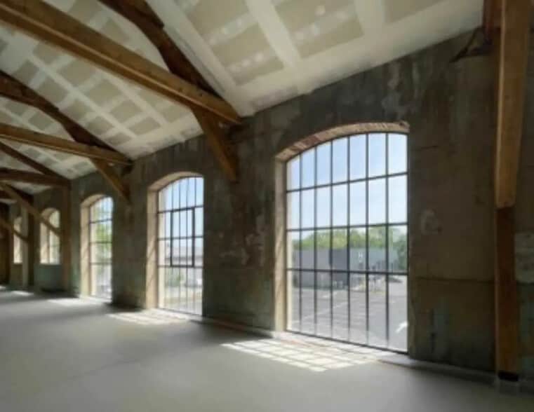 Industriel/Logistique dans Chaponost à vendre - Photo de l’immeuble – Image 1 sur 11