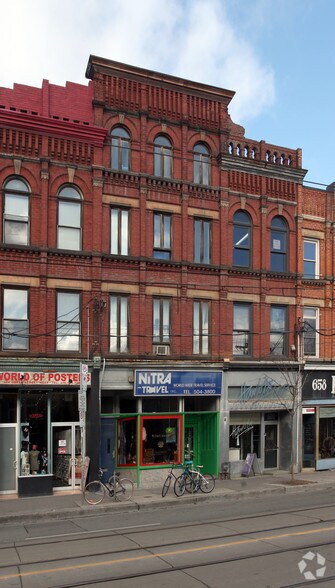 662 Queen St W, Toronto, ON à louer - Photo principale – Image 1 sur 2