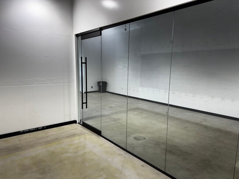 278 Sunrise Hwy, Rockville Centre, NY à louer - Photo de l’immeuble – Image 3 sur 10