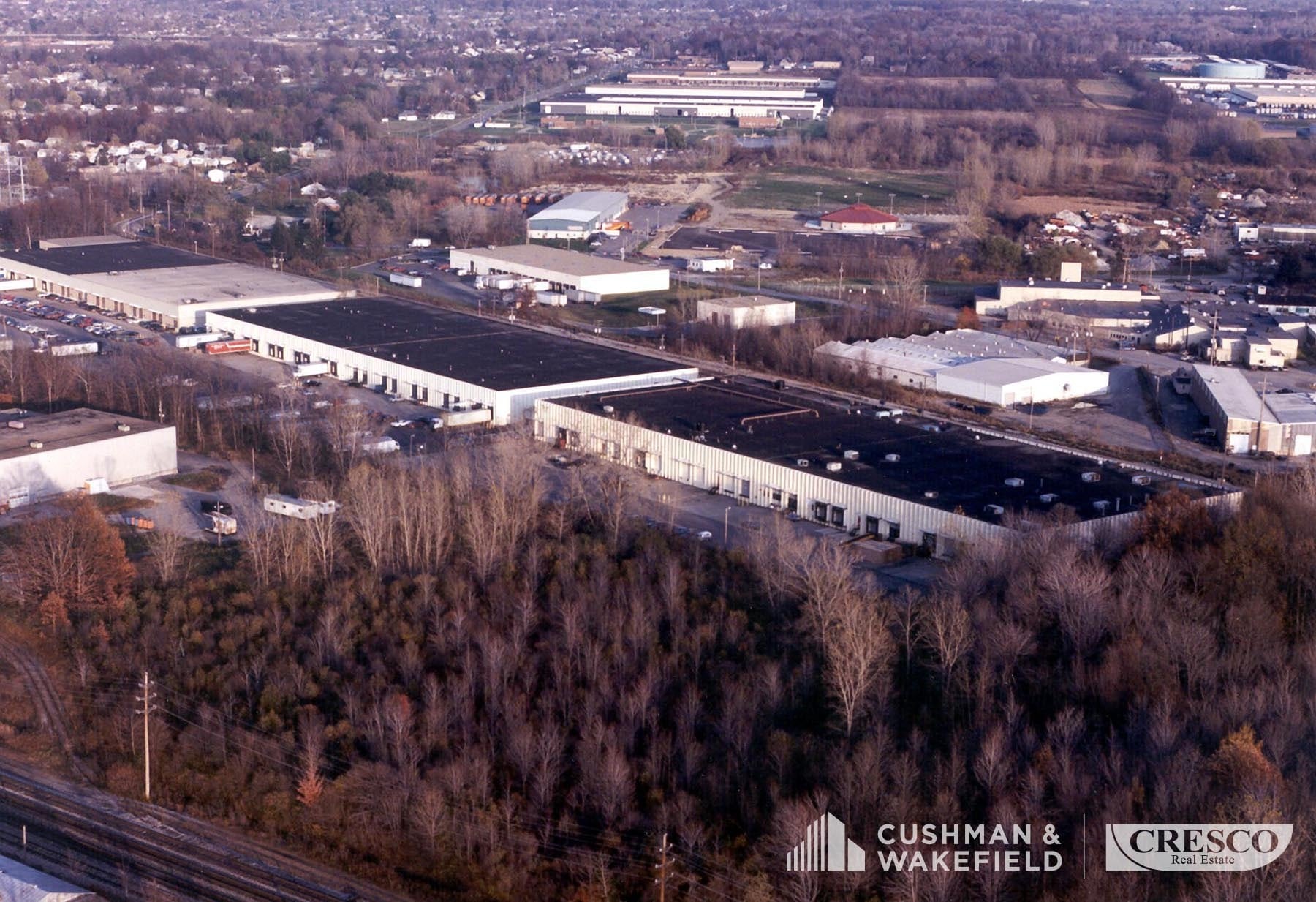 200-250 Sheldon Rd, Berea, OH à louer Photo intérieure– Image 1 sur 4