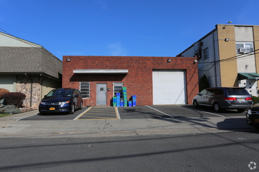 205 E 11th Ave, Roselle, NJ à louer - Photo principale – Image 1 sur 6