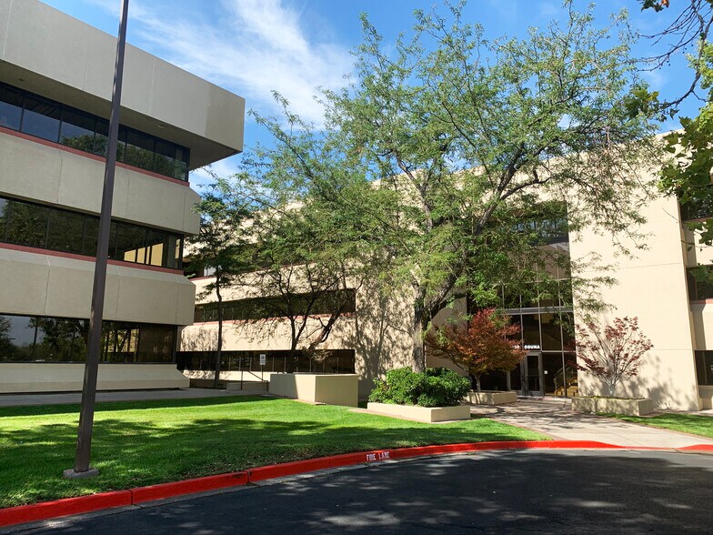 4200 Osuna Rd NE, Albuquerque, NM à louer - Photo principale – Image 1 sur 7