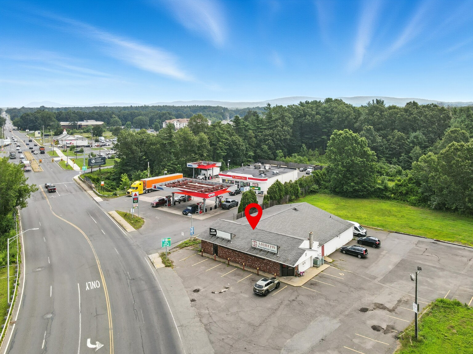 427 N Elm St, Westfield, MA à louer Photo principale– Image 1 sur 9