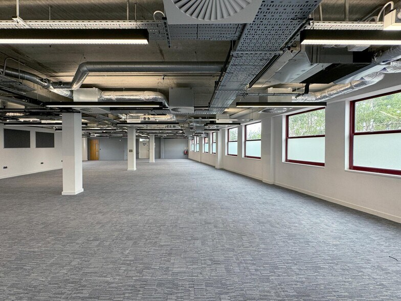 29 Grove Hill Rd, Harrow à louer - Photo de l’immeuble – Image 2 sur 5