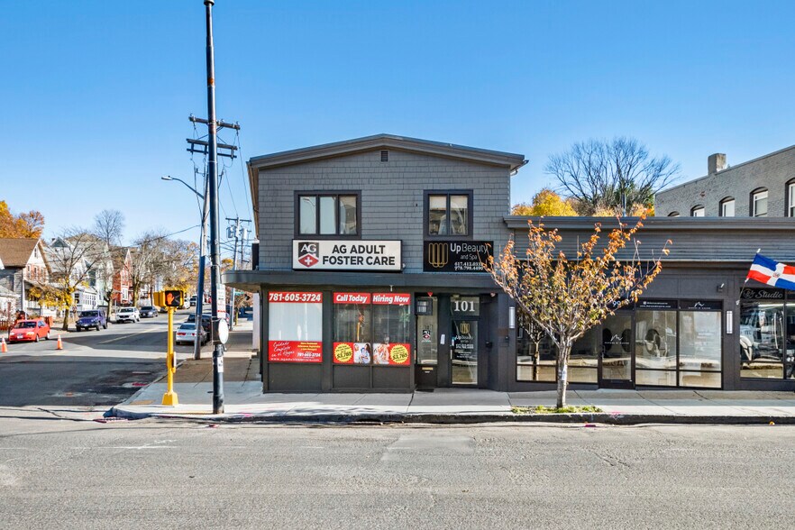 97-101 Main St, Malden, MA à louer - Photo de l’immeuble – Image 3 sur 15