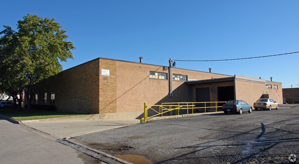 6111 S Sayre Ave, Chicago, IL à vendre - Photo de l’immeuble – Image 1 sur 8