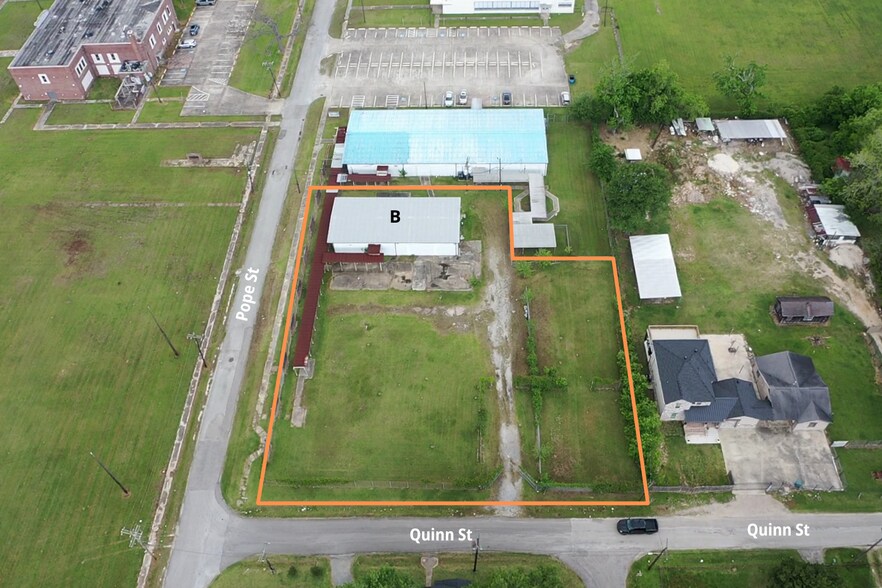 1800 Pope St, Beaumont, TX à louer - Photo principale – Image 2 sur 16