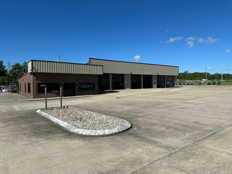 193 Automotive Dr, Richmond, KY à louer - Photo de l’immeuble – Image 2 sur 24