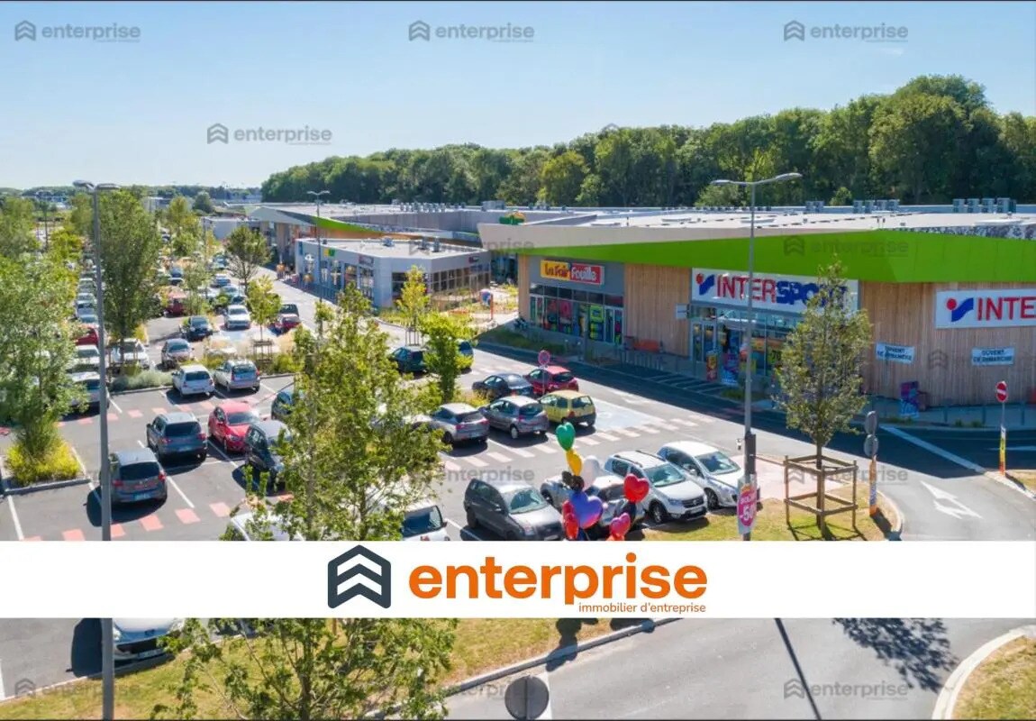 Local commercial dans Lens à louer Aérien– Image 1 sur 2