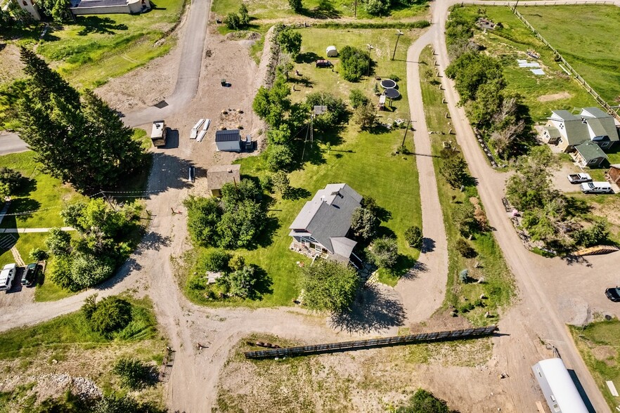76413 Gallatin Road, Gallatin Gateway, MT à vendre - Photo de l’immeuble – Image 2 sur 52