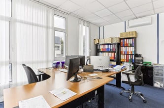 Bureau dans Nanterre à louer Photo intérieure– Image 1 sur 2