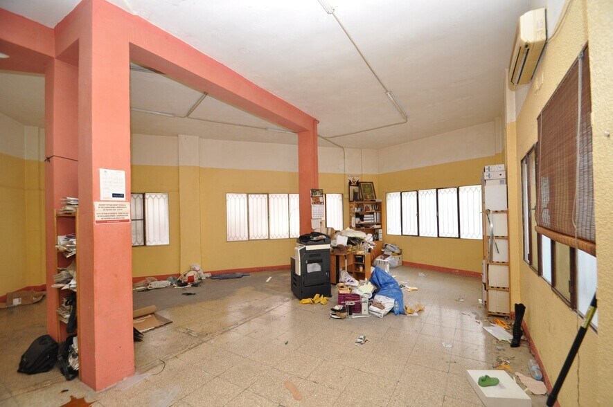 Local commercial dans Petrer à vendre - Photo de l’immeuble – Image 3 sur 9