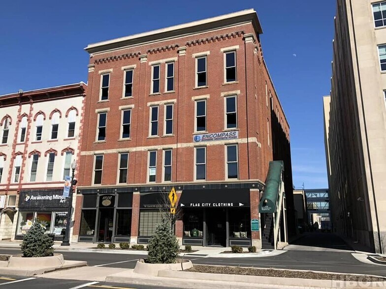 521 S Main St, Findlay, OH à louer - Photo de l’immeuble – Image 3 sur 14