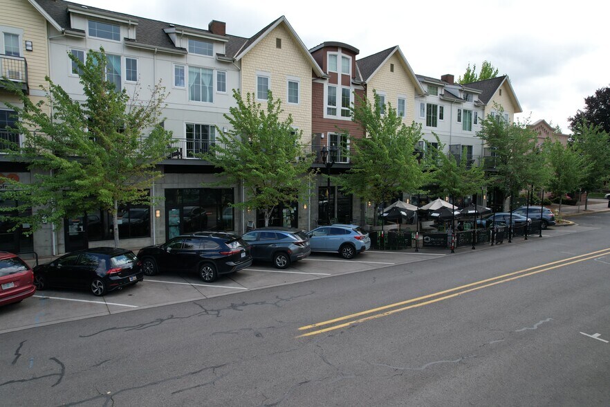 10558-10560 SE Main St, Milwaukie, OR à vendre - Photo de l’immeuble – Image 1 sur 18