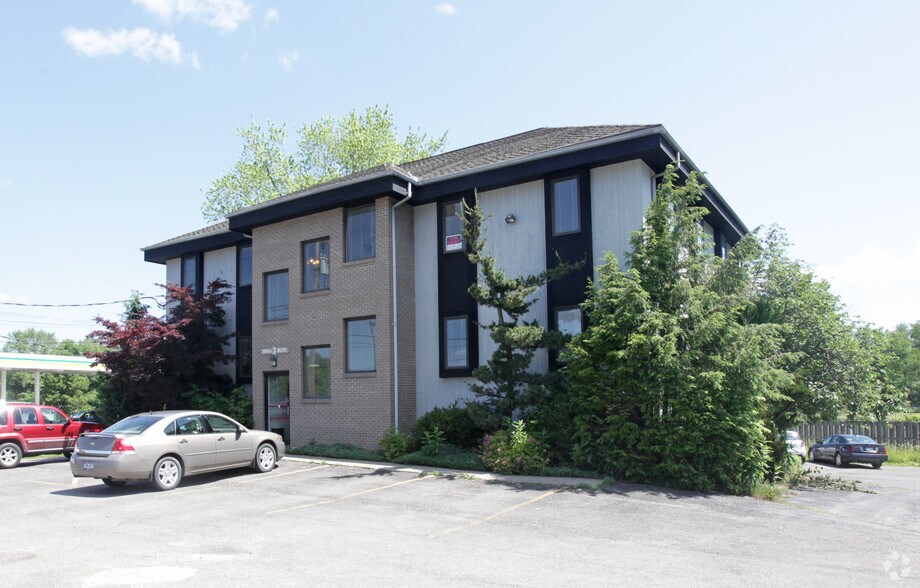 3 Tioga Blvd, Apalachin, NY à louer - Photo principale – Image 1 sur 6