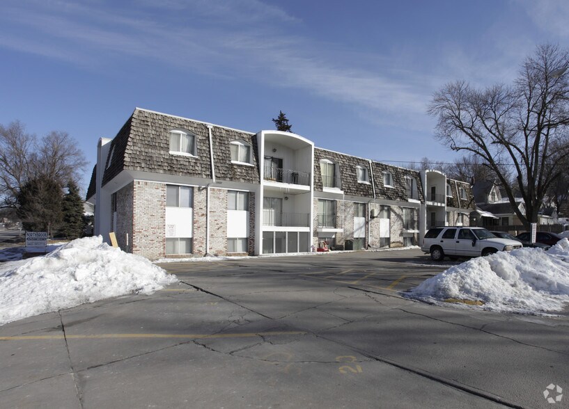 1825 NW Radial Hwy, Omaha, NE à vendre - Photo principale – Image 1 sur 15