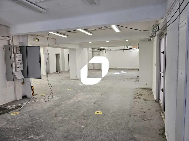 Local commercial dans Montpellier à louer - Photo de l’immeuble – Image 3 sur 12