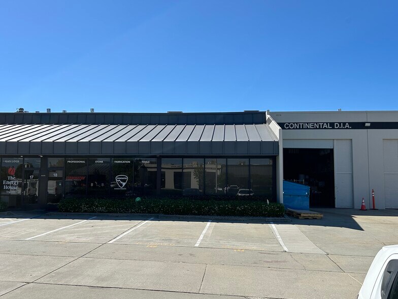 1300 Industrial Rd, San Carlos, CA à louer - Photo de l’immeuble – Image 2 sur 11