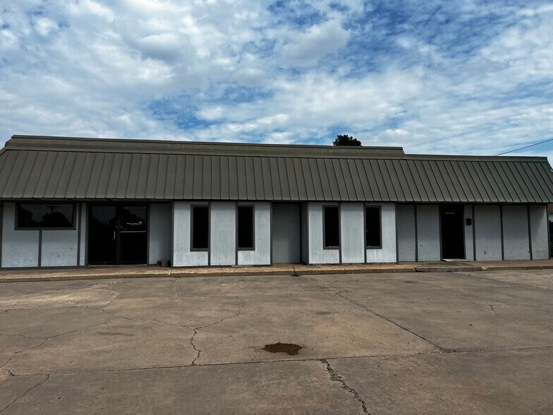 404 Douglas Ave, Beaver, OK à vendre - Photo principale – Image 1 sur 12
