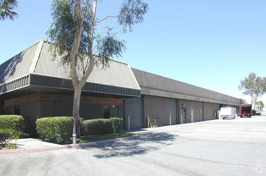 5000 E Calle San Raphael, Palm Springs, CA à louer - Photo de l’immeuble – Image 3 sur 17
