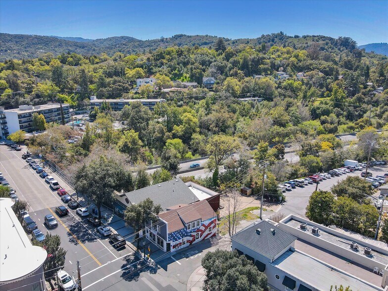 25 W Main St, Los Gatos, CA à vendre - Photo de l’immeuble – Image 3 sur 15