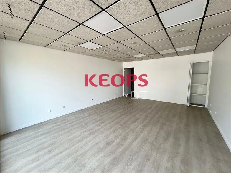 Local commercial dans Saint-Alban à vendre - Photo intérieure – Image 3 sur 9